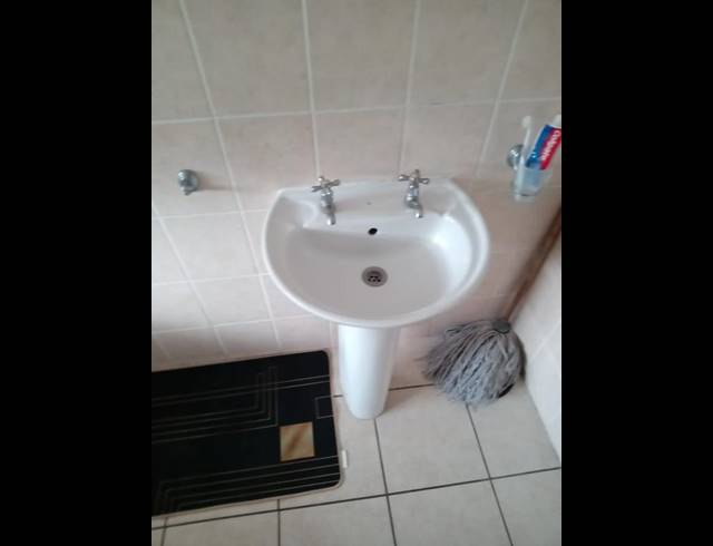 1 BEDROOM PROPERTY TO RENT IN RICHARDS BAY CENTRAL